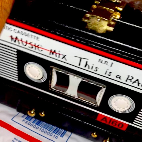 Structured Chain Crossbody Bag ~ Brand New (Medium) - Picture 10 of 13